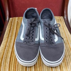 Van's Sneakers Gray and White Ward Lo Size 10.5